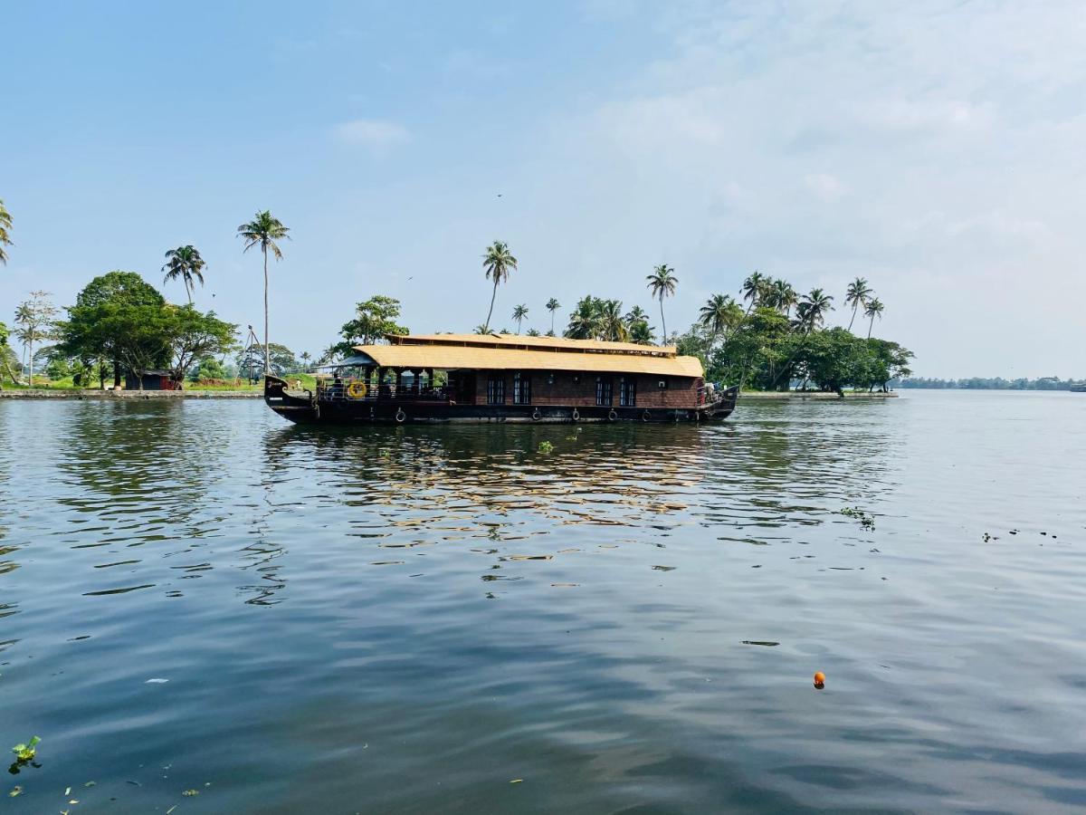 Alice Lake Promise Villa Alappuzha Exterior photo