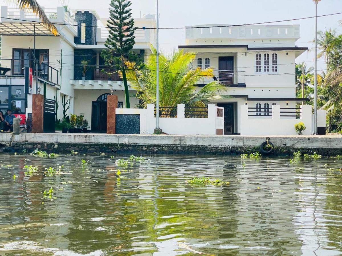 Alice Lake Promise Villa Alappuzha Exterior photo